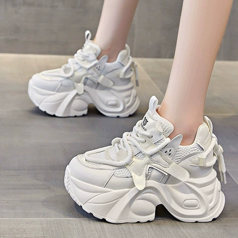 Оттенок маленький папа обувь женская 2024 осень новая европейская супер пожарная спортивная обувь с толстой подошвой