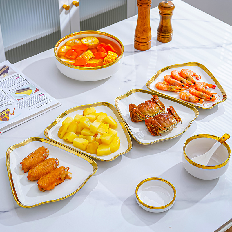 Luz de lujo combinación placa de cerámica hogar creativo de la víspera de Año Nuevo plato rojo neto placa reunión de la familia placa vajilla