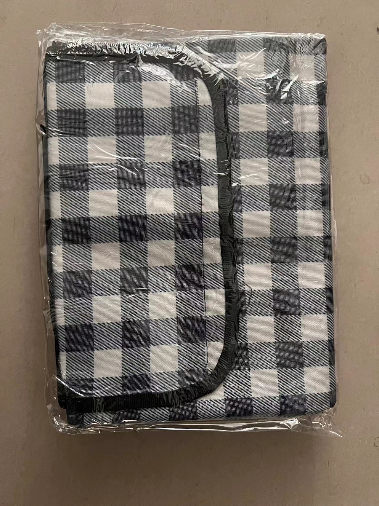 파란색과 흰색 격자
