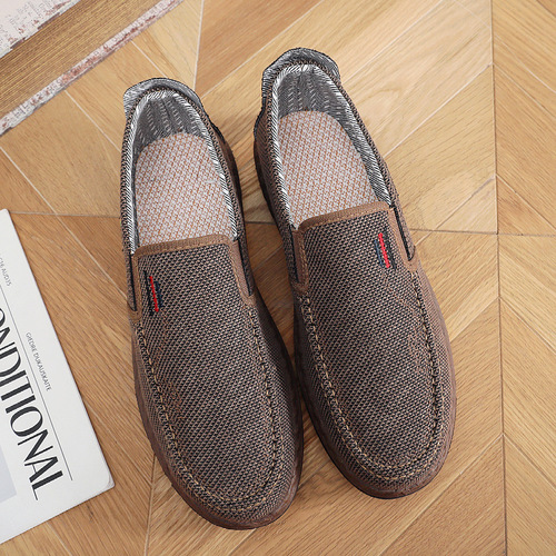 Old Beijing cloth shoes, men's casual shoes, breathable single shoes, dad shoes, spring and autumn soft soles, middle-aged and elderly slip-on shoes for the elderly