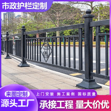 ��ɽ�ж�������·��ͨ��ײ�ڗU�Q�͙C�Ǹ��x�o��ͣ܇��܇������