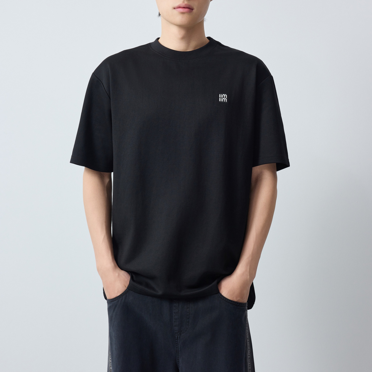 Áo thun nam cổ tròn cotton dày 210g thấm hút tốt — đen