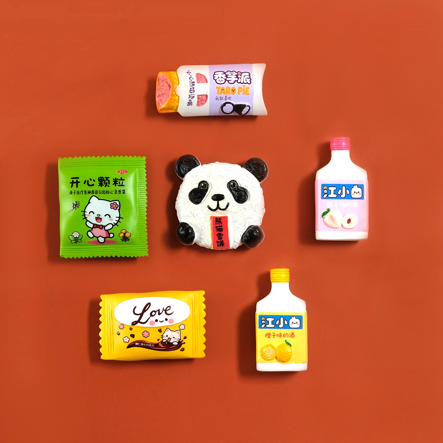 创意仿真食玩糖果熊猫雪饼江小白香芋派树脂冰箱贴居家装饰品批发