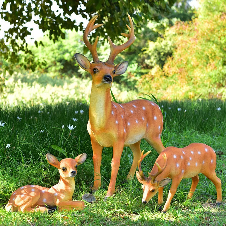 户外花园仿真梅花鹿雕塑别墅草坪景观玻璃钢动物模型庭院装饰摆件
