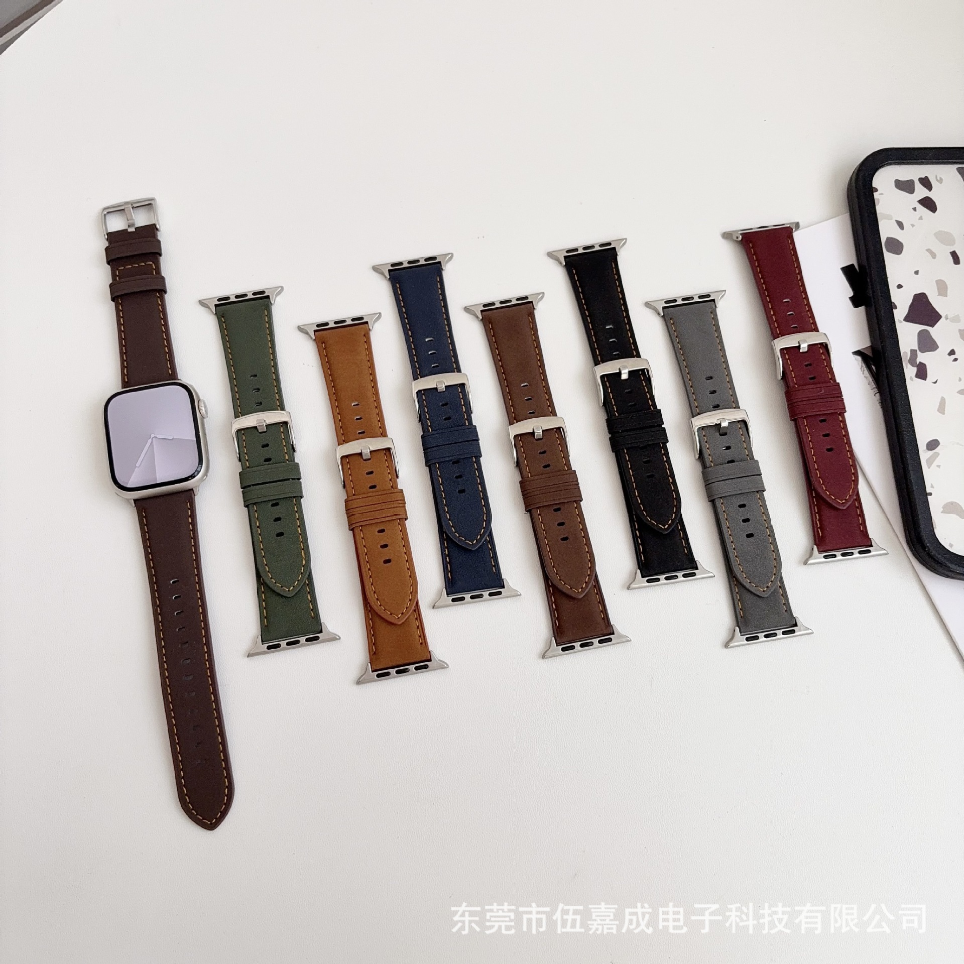 The New Model Is Suitable for Apple Watch, Made of Crazy Horse Leather, Double-Sided Leather, with a Single Leather Strap and Pin Buckle