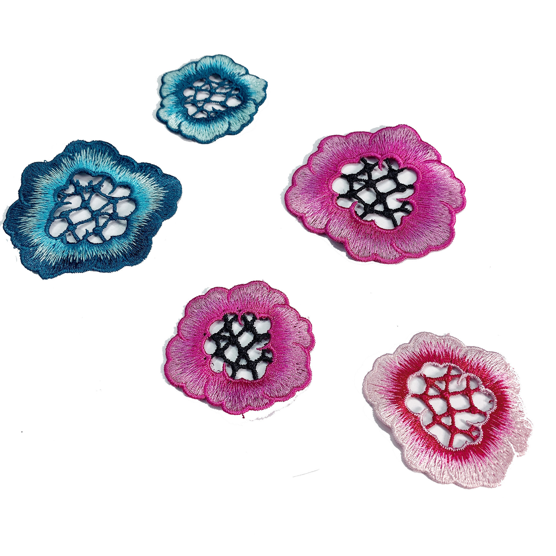 批发爆款绣花服装刺绣布贴服饰缝贴包包补丁贴蕾丝立体小花朵