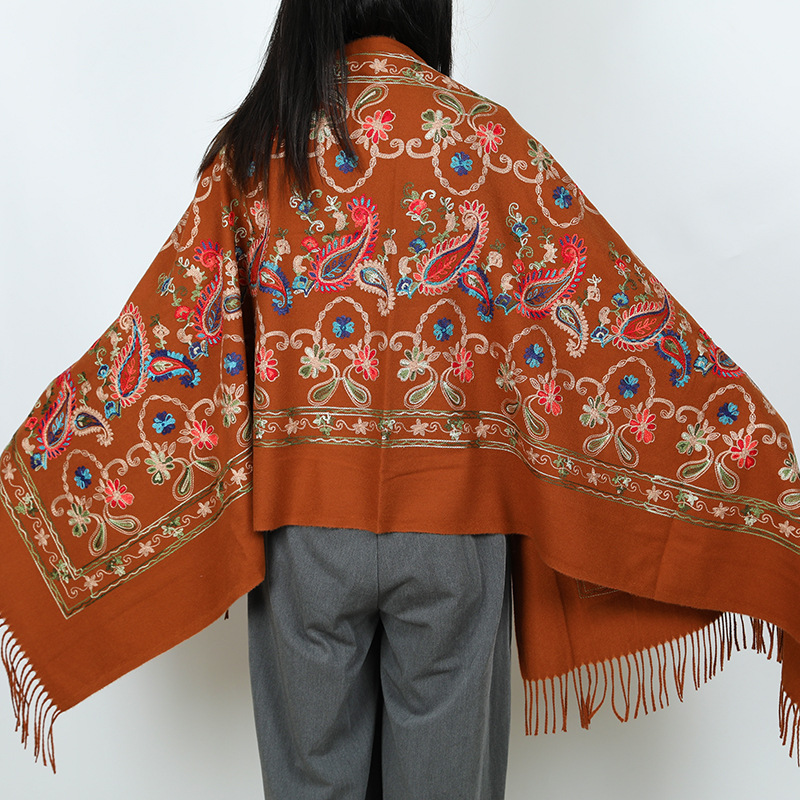 Natural fresco estilo nacional bufandas de flores de moda de mujer gran chal turismo vestir con bordas gruesas y cálidas con mayorista