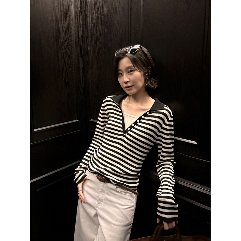Han Xun Urban Intellectual Two-Tone Slim Fit Ribbed Polo Knit Sweater 2026 Autumn Collection 27193 Han Xun Urban Intellectual Two-Tone Slim Fit Ribbed Polo Knit Sweater 2026 Autumn Collection 27193