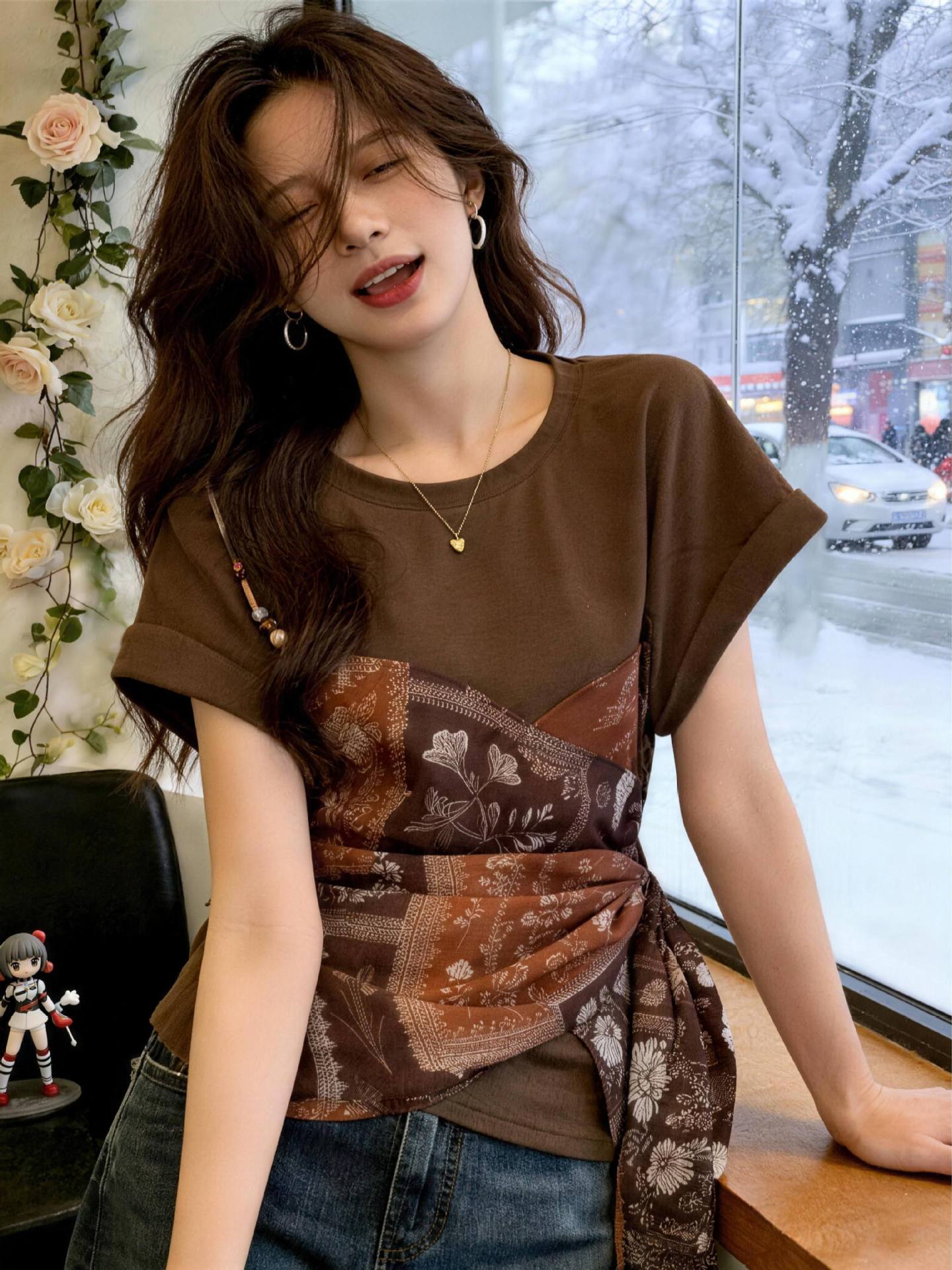 Áo thun nữ tay ngắn giả hai lớp cổ tròn phong cách cổ điển — màu trắng