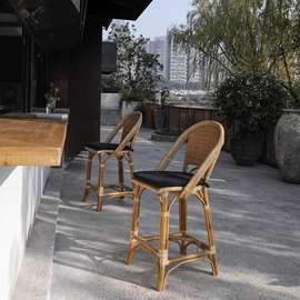 沙发椅;餐椅;餐边柜