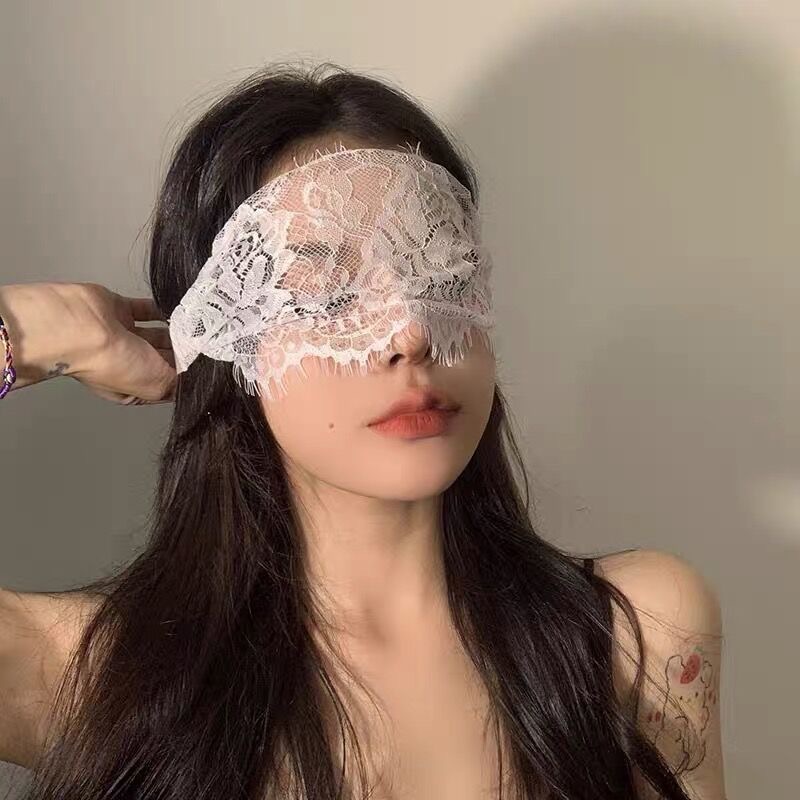 속눈썹 섹션 화이트