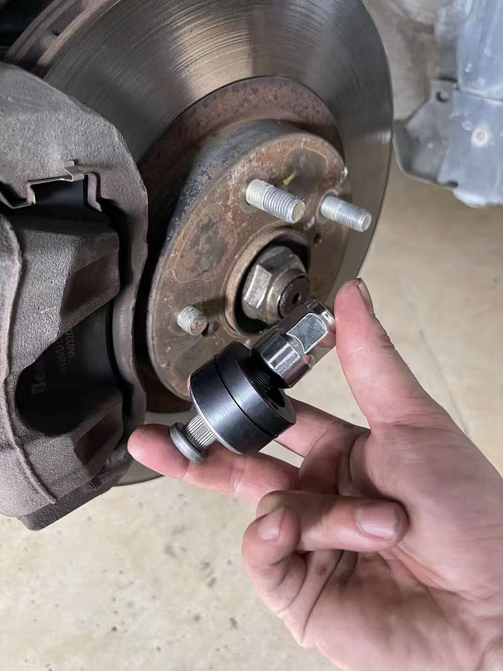 22800 automobile wheel hub modification screw mounting bearing tool hub bolt installer