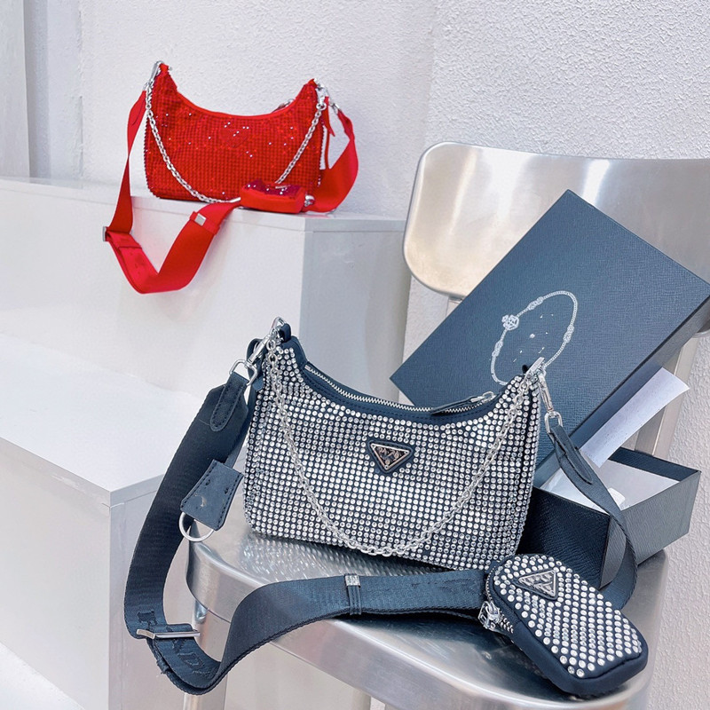 Bolso de Hombro Tres en Uno de Nailon Estilo Vintage Marca P, Bolso Bandolera, Bolso de Mano, Bolso de Cadena con Pedrería, Bolso Baguette con Pedrería