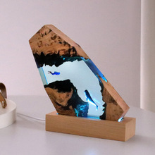 海洋溶洞鲸鱼潜水员桌面摆件创意艺术装置实木树脂灯生日礼物饰品