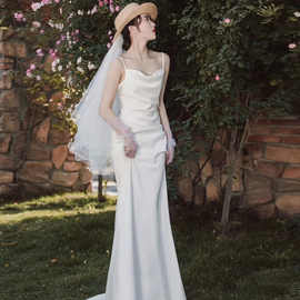 2023新款秋季法式轻婚纱超仙新娘旅拍简约吊带裙白色出门纱小礼服