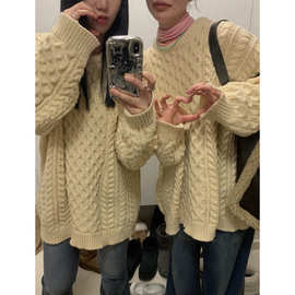 现 2025秋冬季新款韩国东大门慵懒可爱麻花编织中长款毛衣