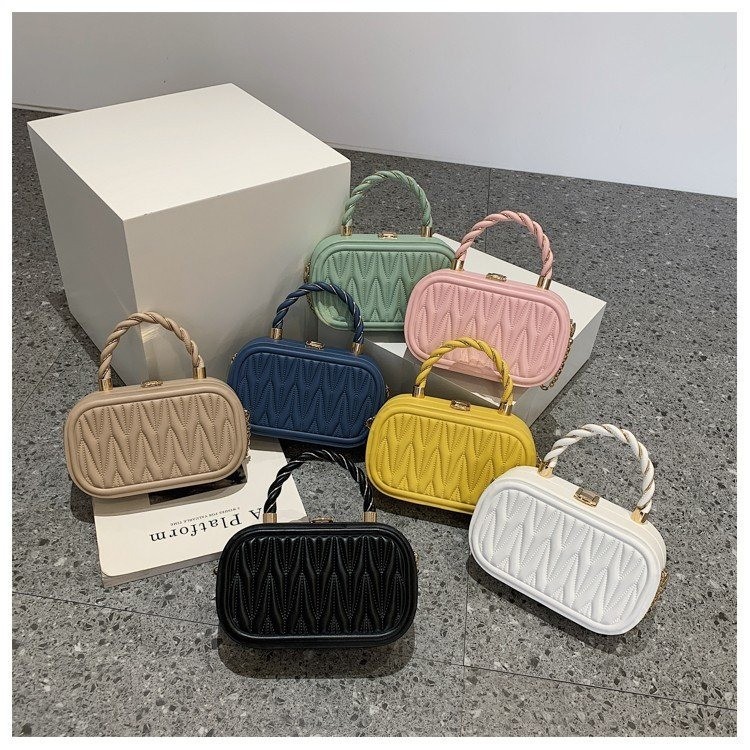 Bolsos de alta sensación para mujeres 2022 nueva moda caja de mano bolsa de maquillaje cadena de hombro bolso pequeño