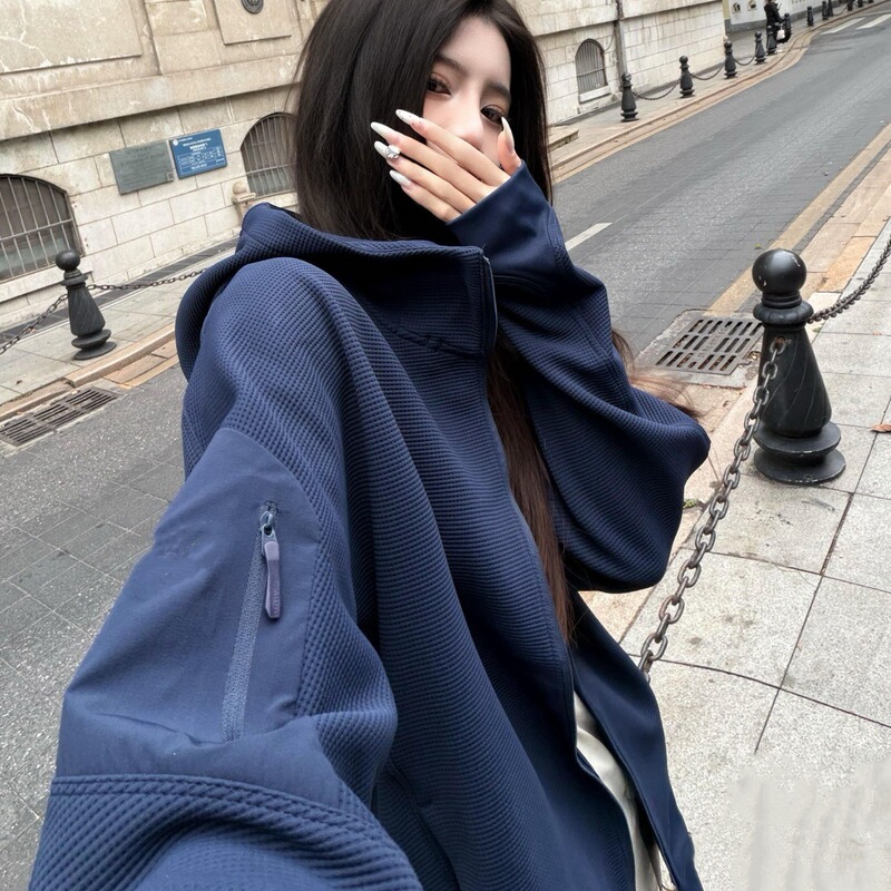 26 New Autumn and Winter Outdoor Waffle Zipper Jackets, Hooded Sweatshirts, Unisex Couple Style, Versatile Fashion Cardigans 26 New Autumn and Winter Outdoor Waffle Zipper Jackets, Hooded Sweatshirts, Unisex Couple Style, Versatile Fashion Cardigans