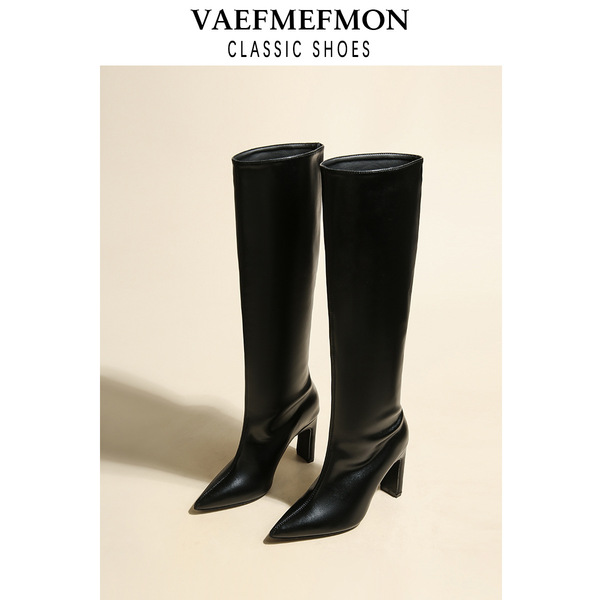 Demi-season black retro high boots pointed-toe