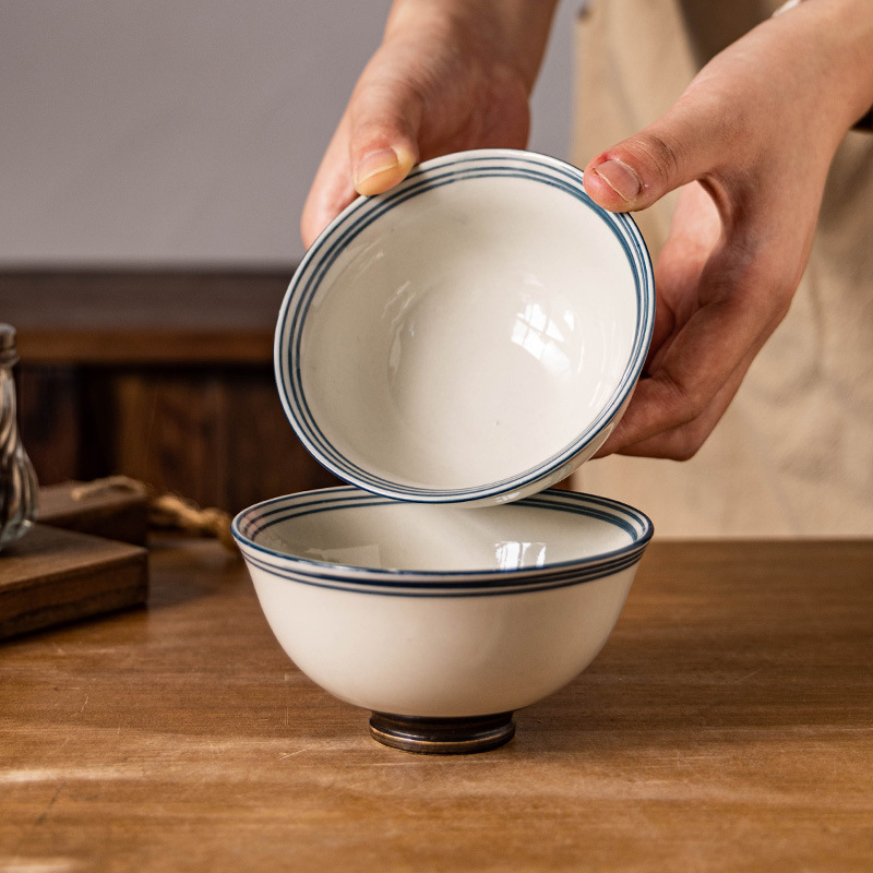 Japanese-Style Hand-Painted Rice Bowl, Nostalgic Blue Circle Small Bowl for Eating, Soy Milk Bowl, Retro Sweet Porridge Bowl, Sugar Water Bowl with Slight Imperfections