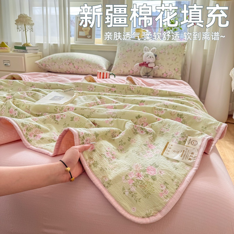피넬리아 그린(카테고리 A - 매우 부드러운 퍼프로 알몸으로 잘 수 있음)