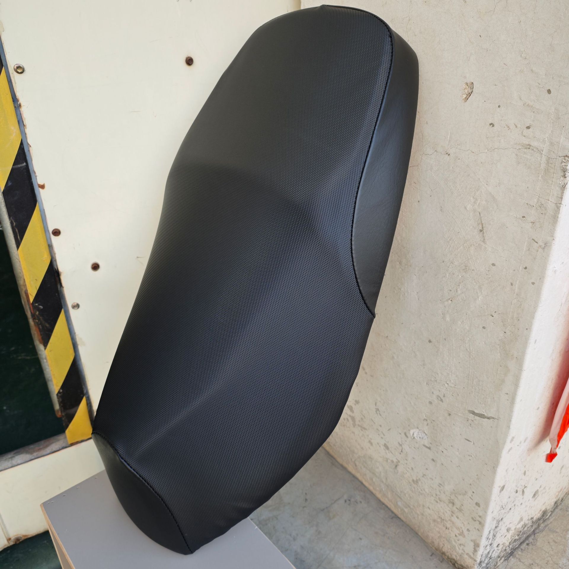 Suitable for Haojue Motorcycle Yudrill 125T Cushion Cover Sunscreen Waterproof Cooling Thickened Leather Rainproof Hot Seat Cover