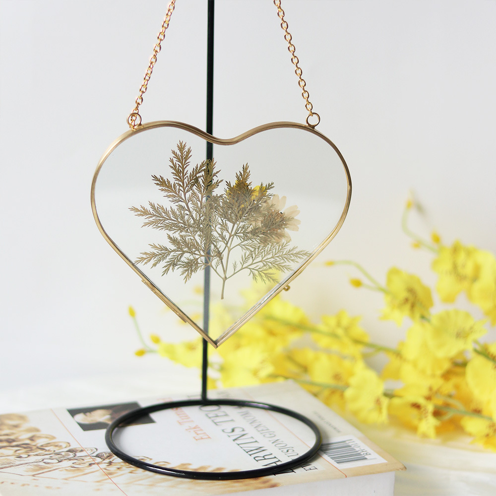 Transfronterizo nórdico creativo corazón dorado marco de flores secas decoración de escritorio marco de vidrio personalizado fábrica al por mayor