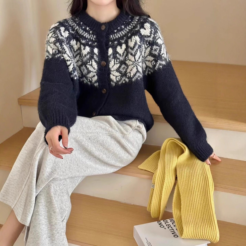 复古撞色提花毛衣外套女秋冬2025新款宽松加厚毛绒感针织开衫上衣|undefined