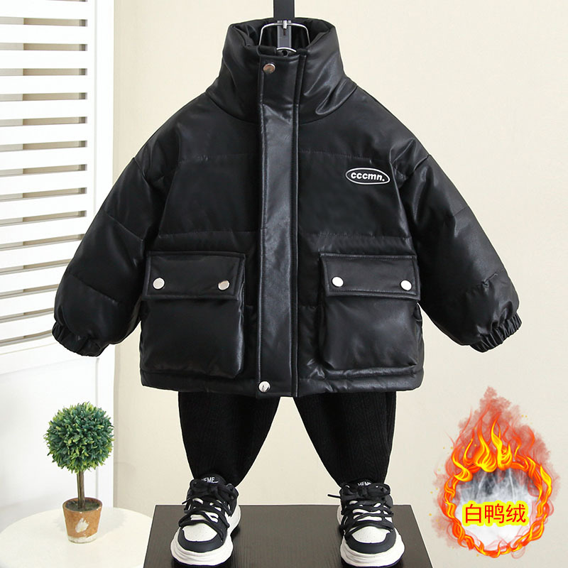 6872 chaqueta de plumón para niños invierno 2024 nuevo estilo estilo occidental bebé tres pruebas desechables terciopelo de pato blanco chaqueta de cuero gruesa para niños
