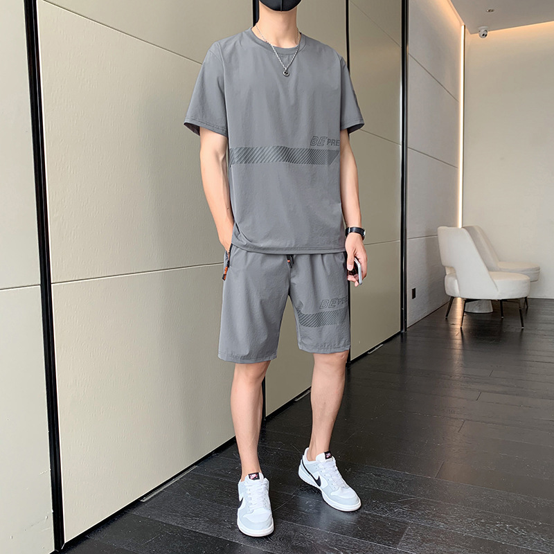 Hielo rápido secado camiseta de hombre cuello redondo verano delgado suelto mangas cortas deportivo casual de dos piezas pantalones cortos