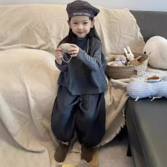 女の子のスーツ秋の子供の長袖のかわいい上着の女の子の洋風のファッションの百合のカジュアルなギャルのtシャツ65136