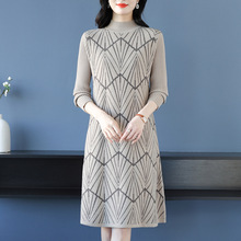 秋冬季女士半高领中长款针织连衣裙宽松妈妈装毛衣冬季条纹打底衫
