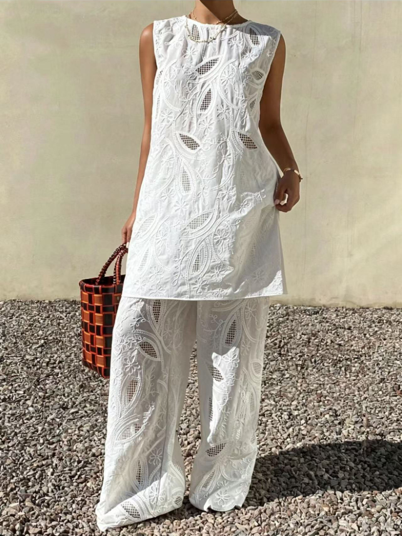 White Embroidered Sleeveless Vest Wide Leg Pants Two Piece Casual Fashion Set Women's Clothing_ecoleips.com