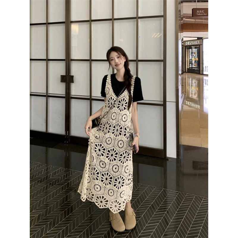 Retro lace T-shirt