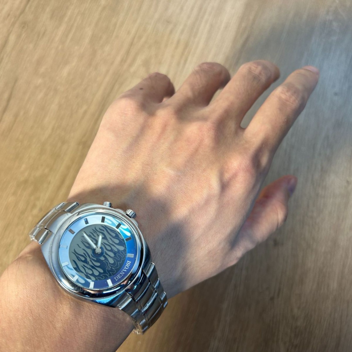 Millennium Y2K Watch, Unique-Shaped Watch, Hot-Selling Foreign Trade Watch, Retro Dynamic Flame Men's Watch, Customizable