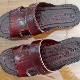 弲����l���S�T�����m��Ь�Ƶ�ͷ���Ů�b����Ь�ļ���Ь