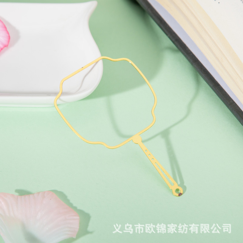 DIY material exquisito clásico bordado latón ventilador esqueleto blanco marcador creativo regalo metal ventilador marco