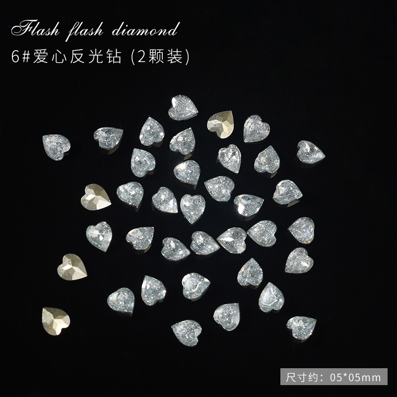 Accesorios de uñas con diseño de corazón de hacha, diamantes de cristal reflectantes con efecto de diamante triturado deslumbrante, estilo celebridad de internet, novedad 2025, color rosa discoteca, venta al por mayor.