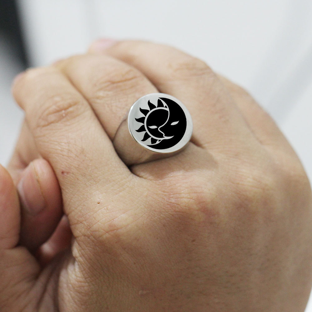 Retro Geometric Sun Titanium Steel Carving Menu0027S Rings