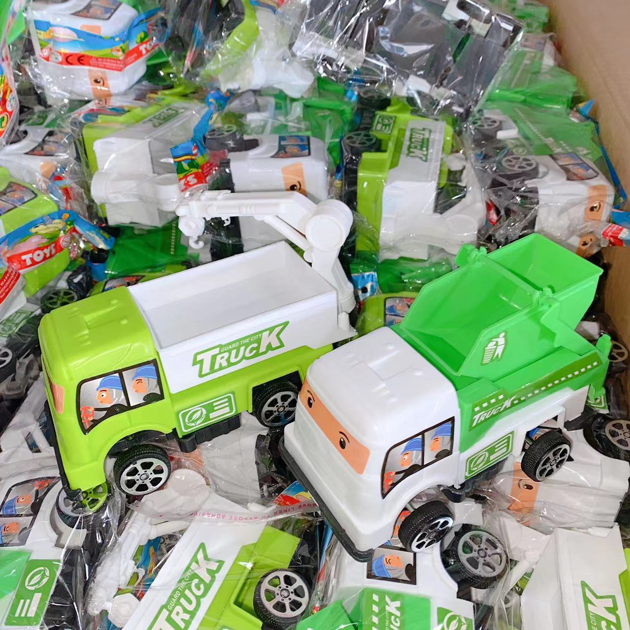 Juguetes para niños playa Tarjeta de succión juguete pistola juego casa juguete pintura juguetes 2 yuanes grandes almacenes al por mayor