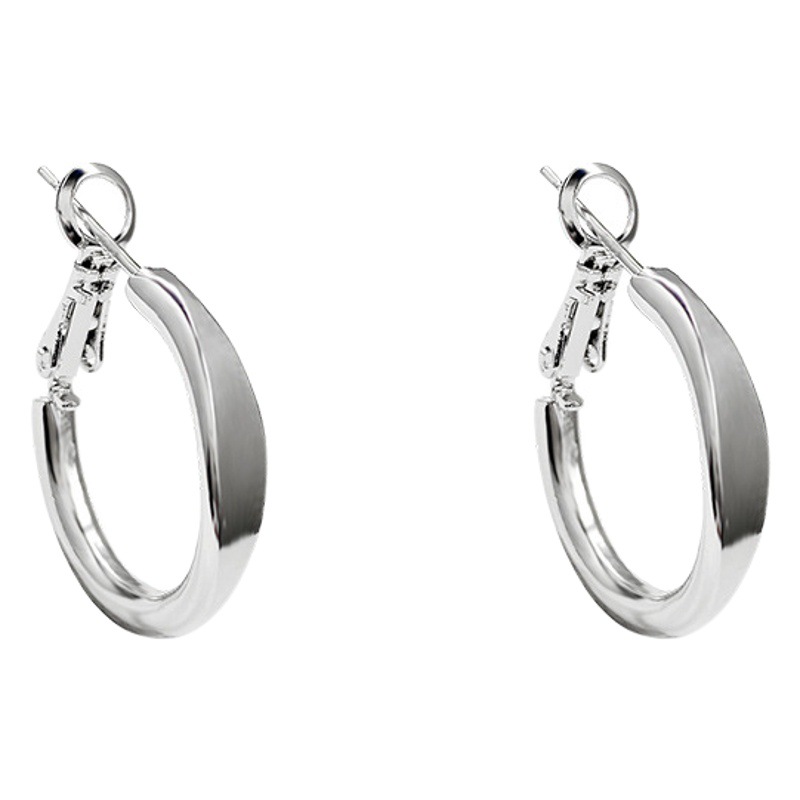 S925 aguja de plata Corea del Sur nueva creativa plana llano anillo pendientes Luz de lujo nicho simple Internet celebridad mismo estilo pendientes