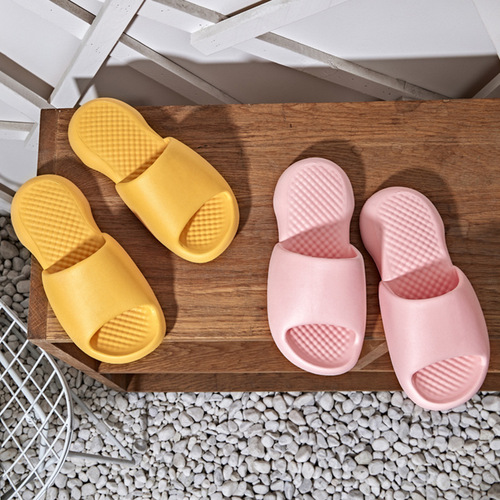 Women's Summer Home Furnishing Slippers Women's Summer Home Outerwear Soft Thick-Soled Anti-Slip Couple Men's Sandals and Slippers Wholesale