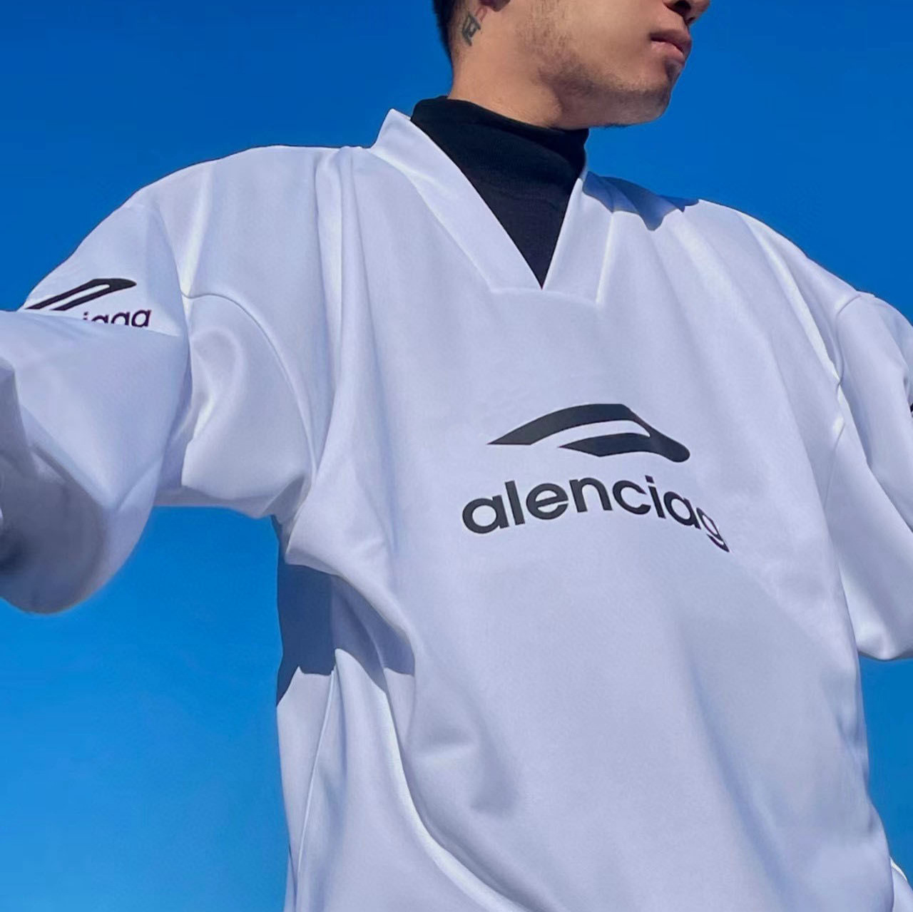 24AW 하이 버전 B 홈 가을/겨울 새로운 남성과 여성의 커플 캐주얼 패션 스키 시리즈 V-Neck 긴 소매 티셔츠