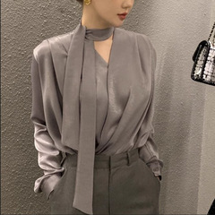 春夏の女性用高級軽量高級アセテートサテンシャツ、リボン付きVネックシャツ、フランスの美しいトップス