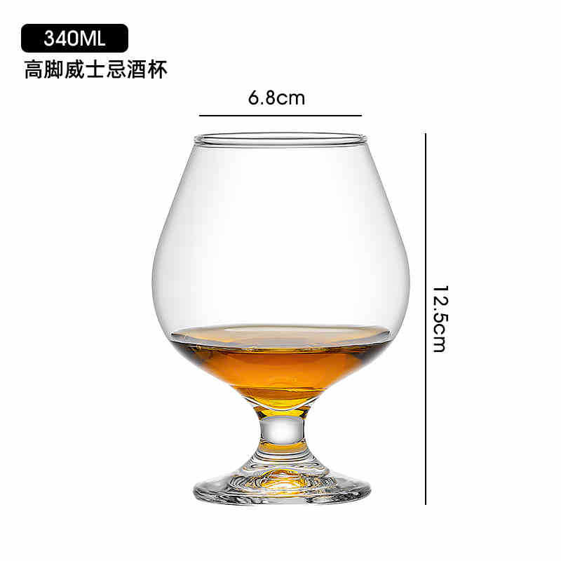 340m 높이의 위스키 잔