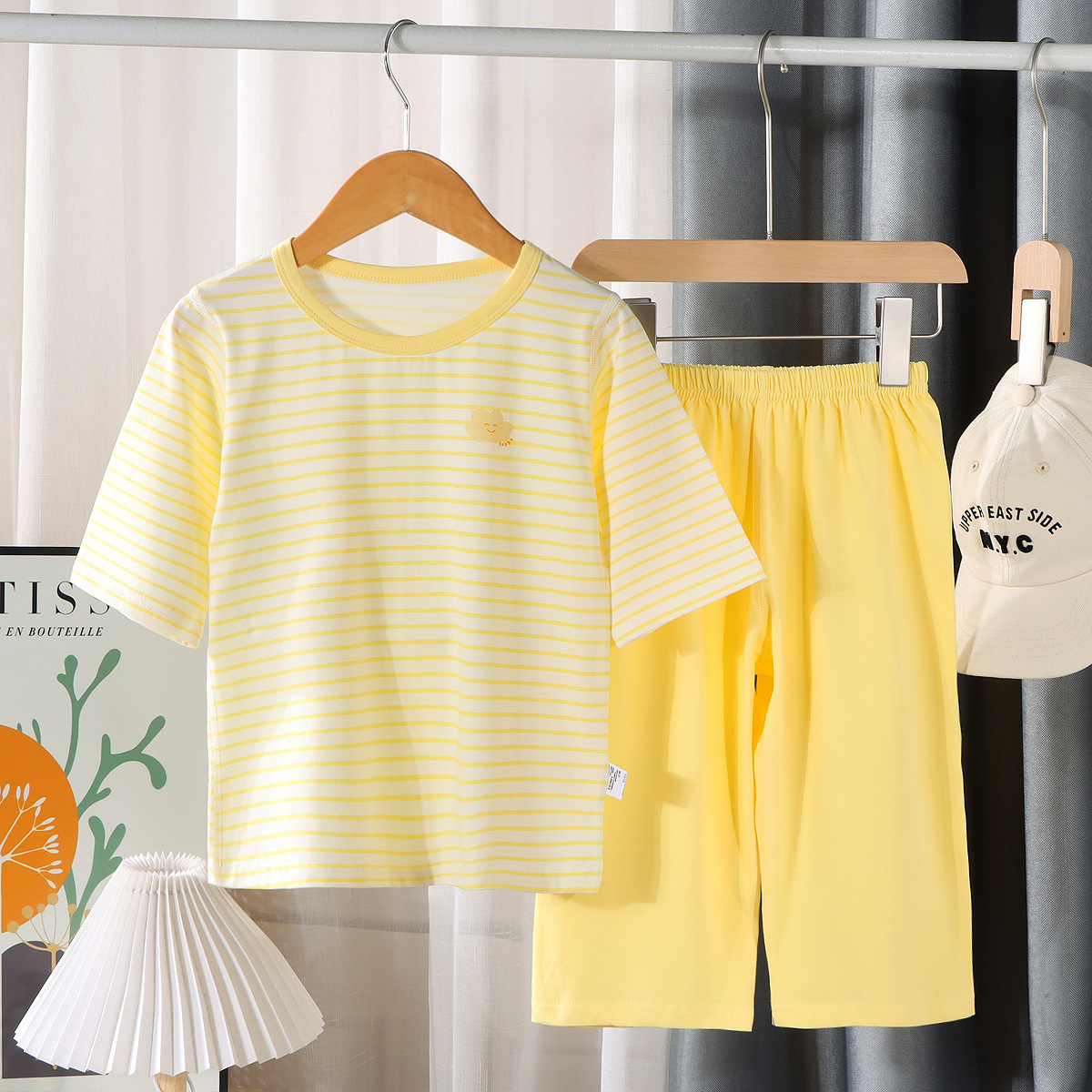 Primavera y verano delgada pijamas de algodón a rayas para niños y niñas, ropa para el hogar, ropa de aire acondicionado para bebés, set de padres e hijos