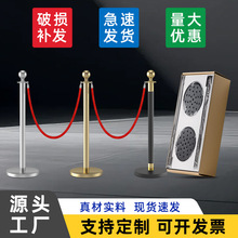 �羳��ɫ���P䓶Y�e�U���bһ�׾���tɫ�q�K���ھƵ�ӭ�e�����x��