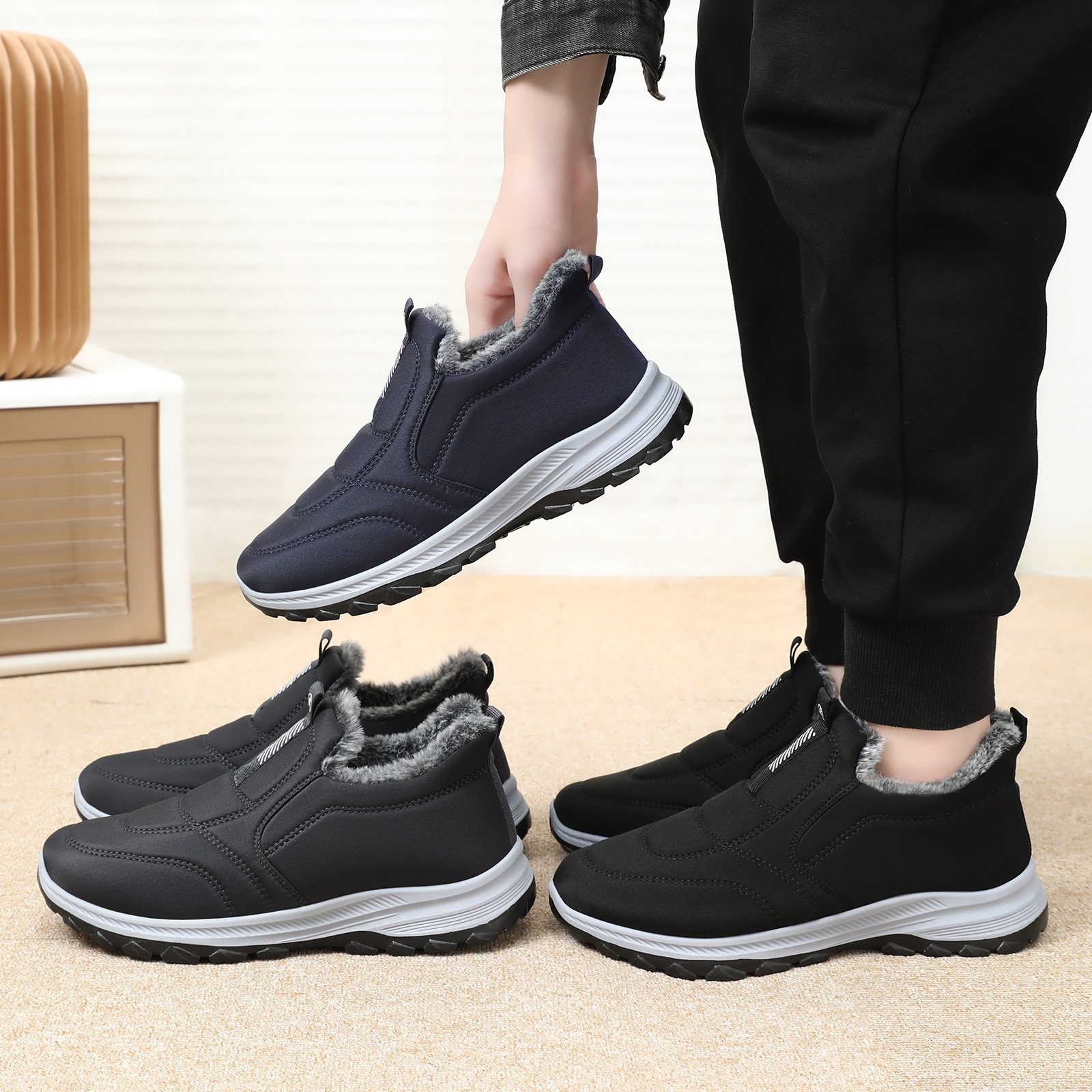 Botas de nieve 2025, nuevos modelos de otoño e invierno, venta al por mayor transfronteriza de tallas grandes, envío directo, cálidas y cómodas, zapatos de algodón grueso y forrados con forro polar para hombre.