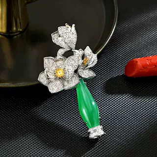 轻奢高级感富贵新中式玉兰花绿玉髓花瓶胸针别针高级感胸花配饰