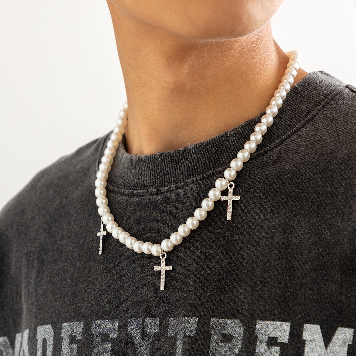 1 Piece Fashion Cross Imitation Pearl Alloy Inlay Rhinestones Men's Necklace display picture 2